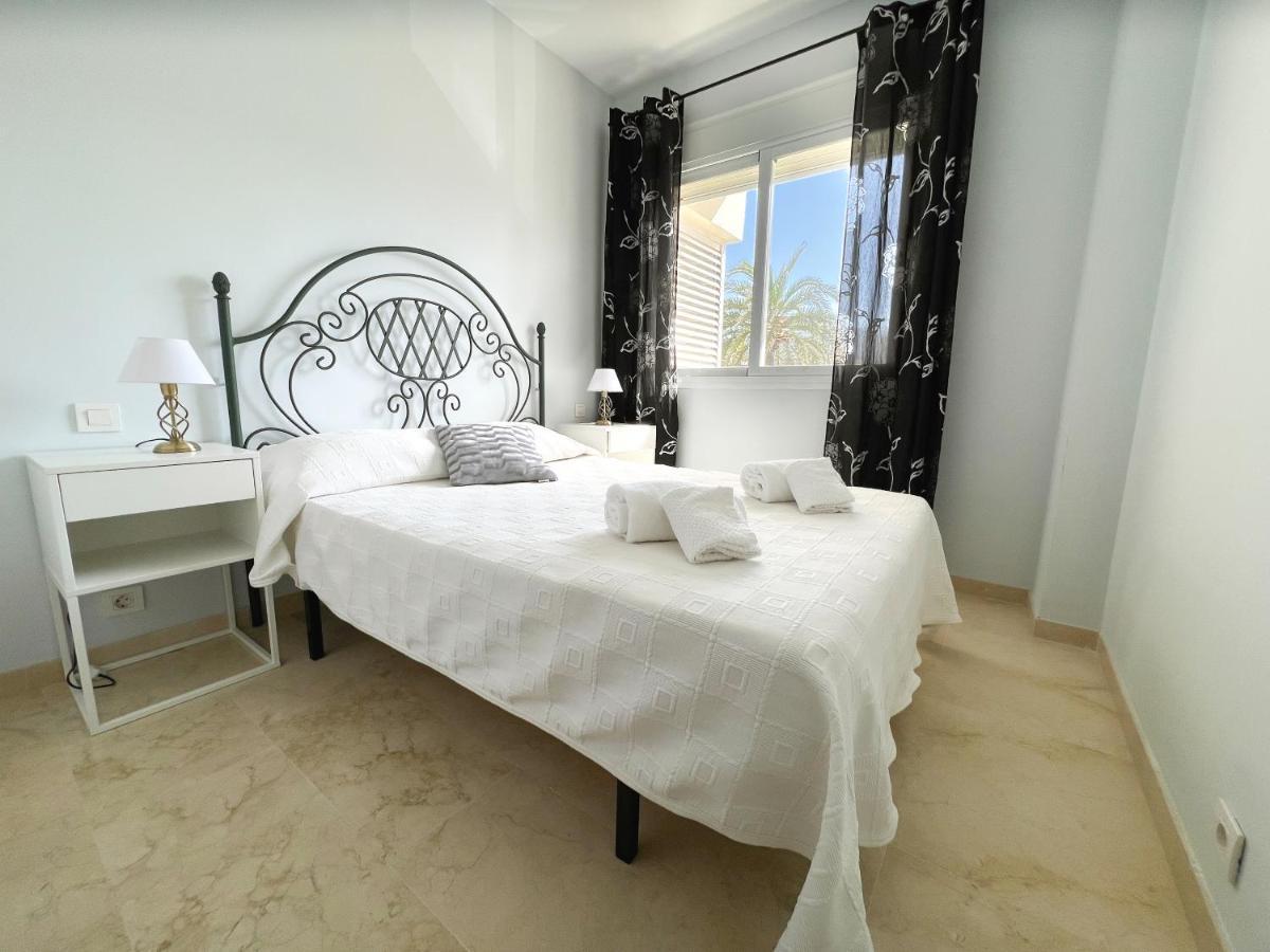 3 Bed Las Petunias, San Pedro Marbella Exterior photo